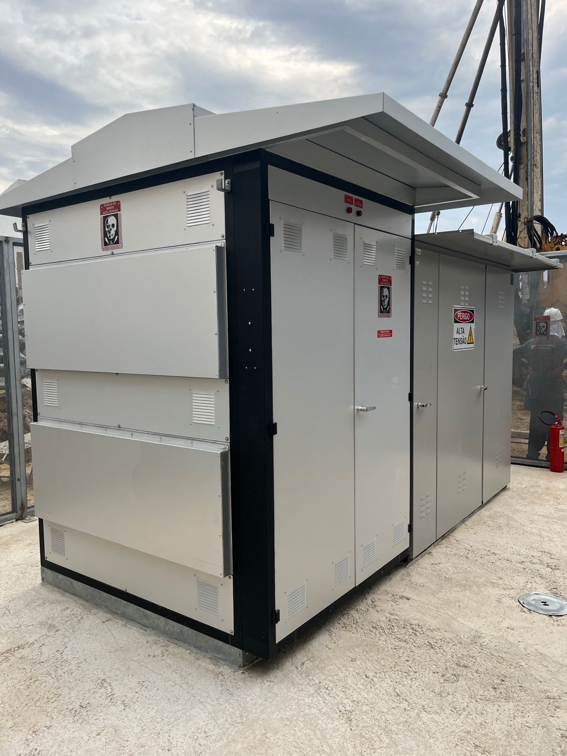 Cabine primária instalada em obra